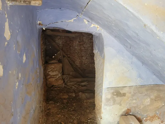 MASIA PARA REFORMAR CON TERRENO EN TÉRMINO DE VALL D'ALBA, LUZ Y AGUA CERCA — 7