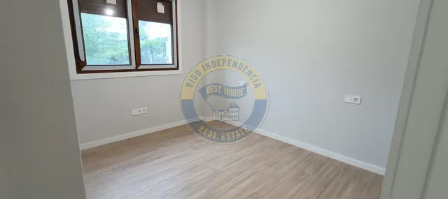 ¡EXCLUSIVA! Encantadora casa PAREADA en Moaña con vistas al mar y la montaña. — 12