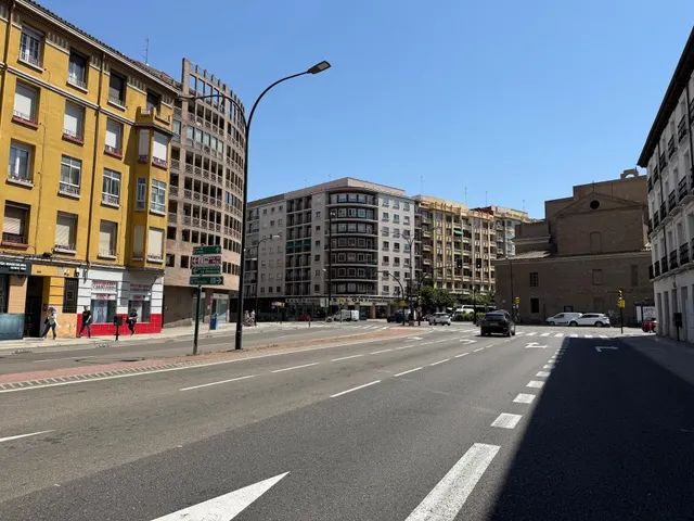 Local comercial en alquiler en Calle Borao. Zaragoza — 13