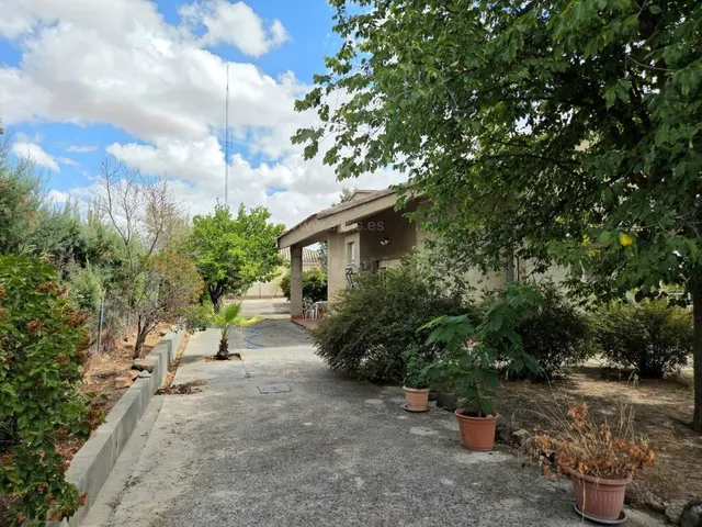 Chalet Independiente en Olias Del Rey — 3