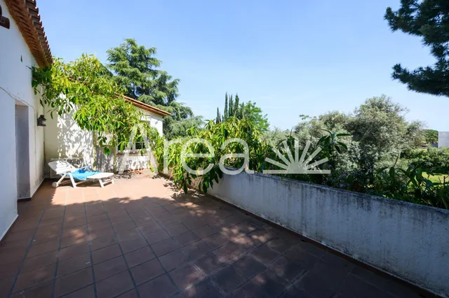 Elegante casa señorial cerca del pueblo y del golf — 30