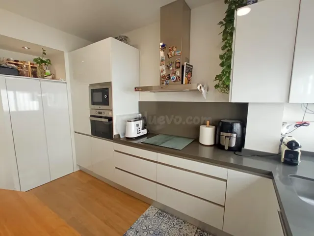 Precioso piso SIN AMUEBLAR reformado en los Remedios - foto 5