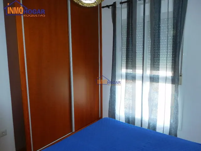 BONITO PISO EN LAS MARINAS 2 DOR ,TERRAZA ,FRENTE AL COLEGIO NUEVO. — 24