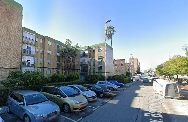 SE VENDE piso OKUPA en C Sidero Minera S/N de Castilleja de - foto 2