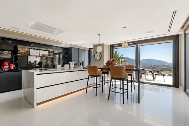 Spectacular Contemporary Villa with Exquisite Quality and Be - foto 4