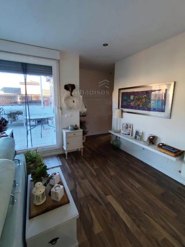 EXCLUSIVO ÁTICO CON TERRAZA Y GARAJE INCLUIDO EN ZONA ARQUITECTO VANDELVIRA · 4 habitaciones · REF: GV0329 — 38
