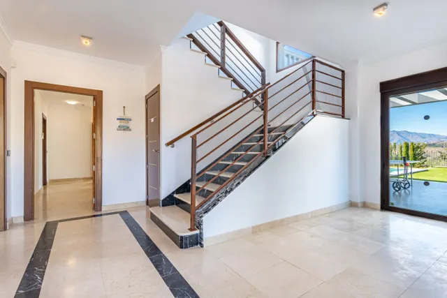 Villa Reformada con Vistas Panorámicas en la Sierrezuela — 20