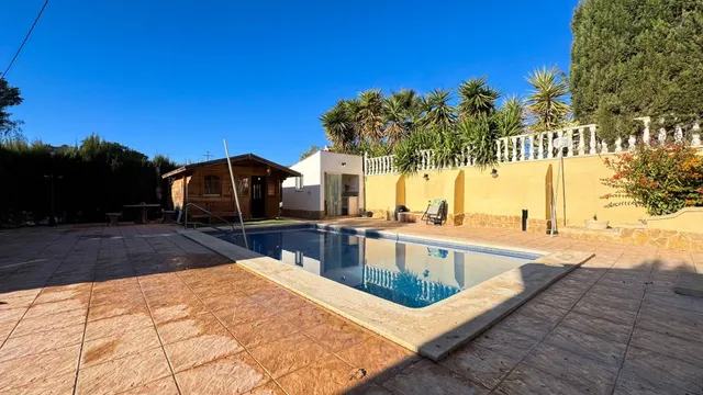 Exclusiva Casa Reformada con Piscina Privada y Parcela de 7.000 m2 en Blanca, Murcia — 38