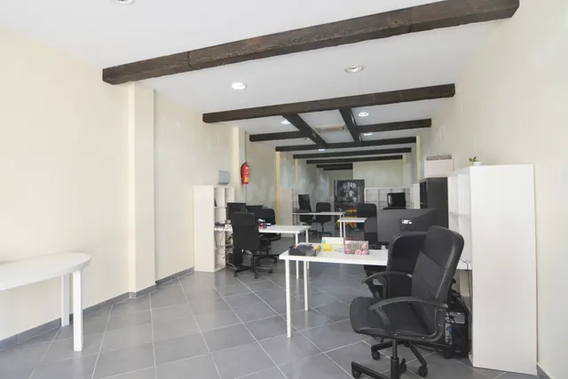 Local comercial 85m² en venta - Centro — 2