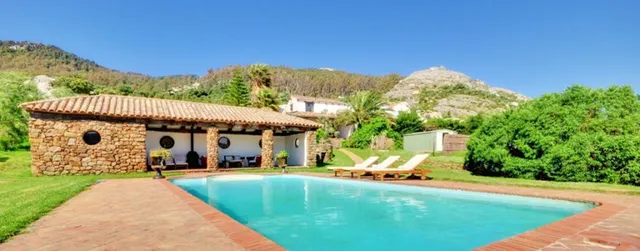 Finca en Betis con dos casas — 17