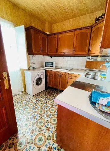 **SE ALQUILA CASA INDEPENDIENTE – CALLE MONTES CARLOS ** — 7
