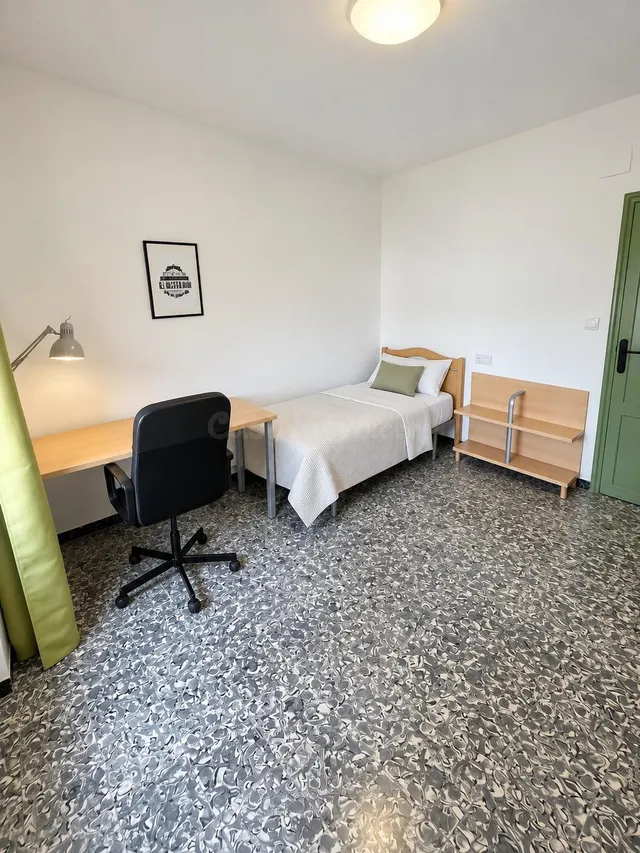 HAB. EN PISO PARA COMPARTIR - foto 5