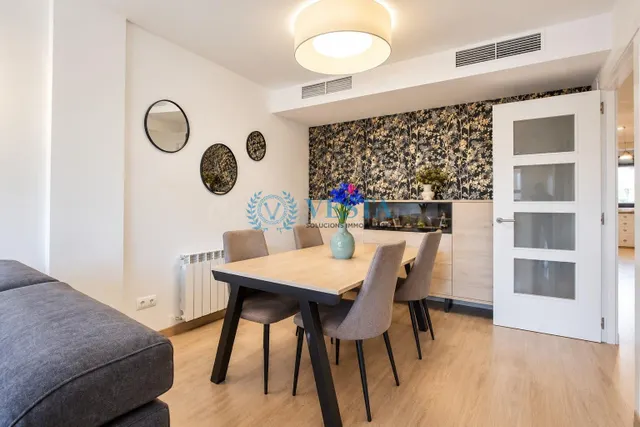 PISO DE 4 habitaciones EN EL CENTRO DE REUS — 2