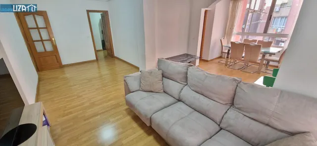 Magnífico Piso Reformado en Zona Con Comodidades — 2