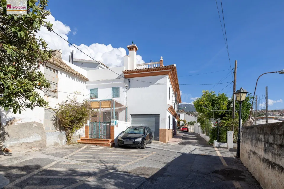 ¡Tu hogar soñado te espera en esta espectacular casa reformada!