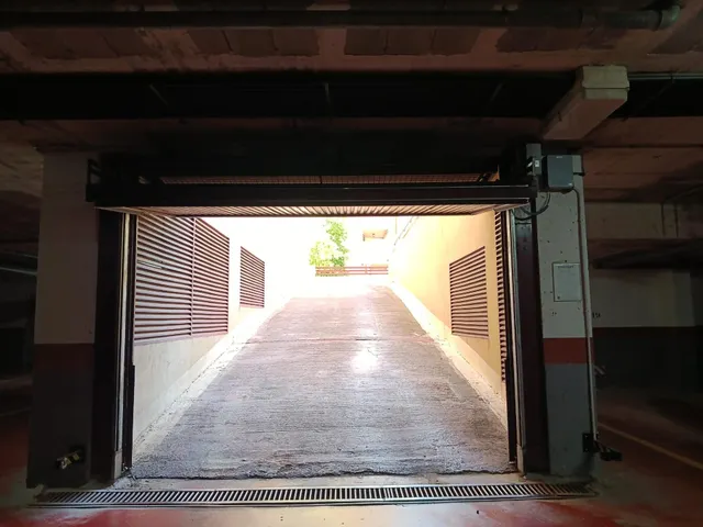 PLAZA DE GARAJE — 6