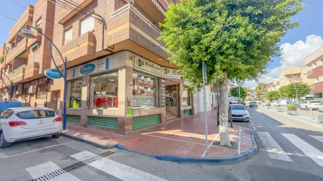 Local comercial 160m² en alquiler - Centro
