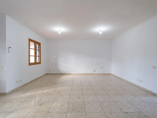 Amplio y luminoso chalet con piscina privada en Bellavista – - foto 4