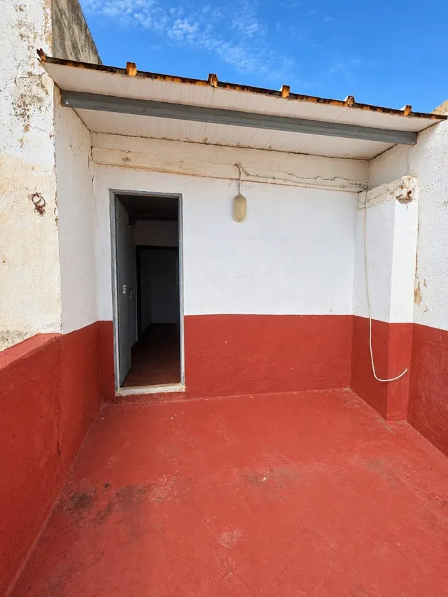 Edificio en venta en pleno centro de Tortosa: local acondicionado, división horizontal y terrado con vistas — 28