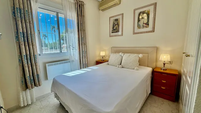 Villa 4 habitaciones 162m² en venta - Doña Pepa — 23
