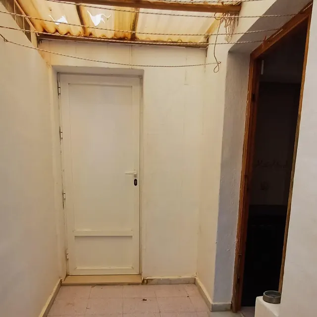 Amplia vivienda en urbanización con aparcamiento y piscina — 25