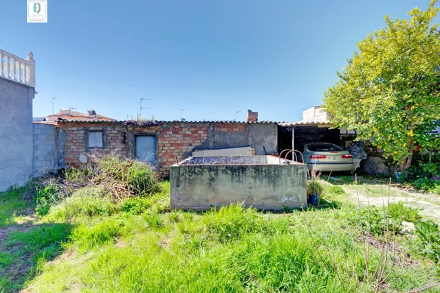 CASA CON TERRENO EN PLENO CENTRO DE ALBOLOTE — 18