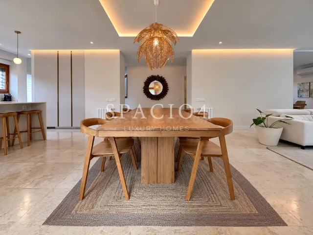 Chalet en venta en Pozuelo de Alarcón con piscina - foto 3