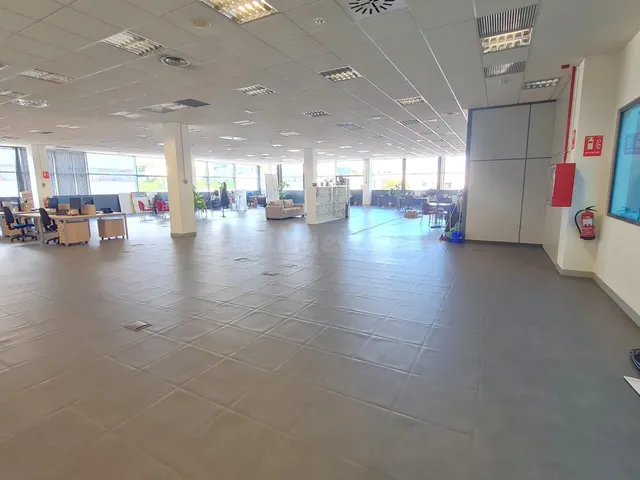 Oficina 1875m² en alquiler - 28108 - foto 2