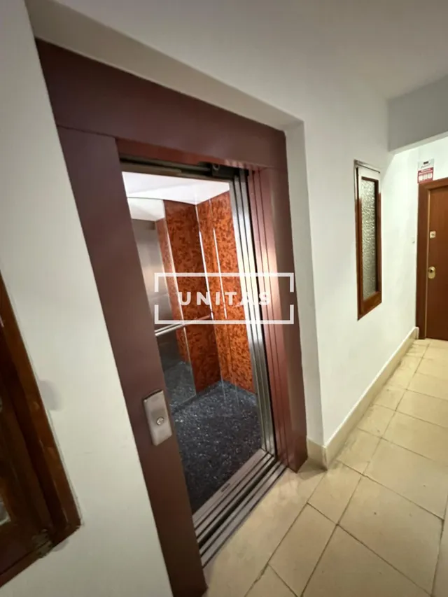 Oportunidad de Inversión, 2º Planta con Ascensor. — 13