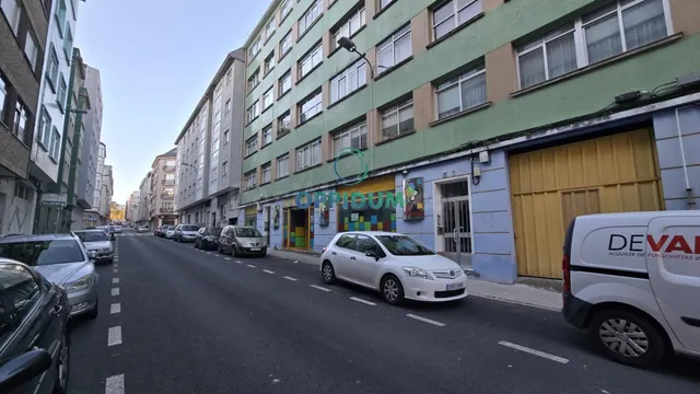 VENTA LOCAL COMERCIAL A PIE DE CALLE EN FERROL