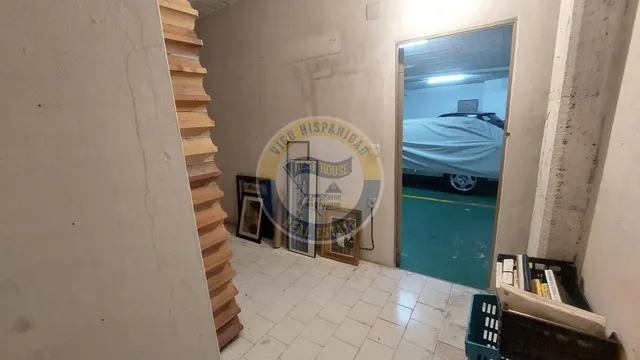 PISAZO DE LUJO CON GARAJE EN ROSALÍA DE CASTRO – VIGO — 24