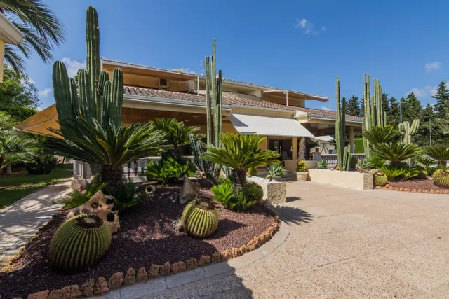 ¡villa de lujo con jardín botánico, piscina y pista de tenis en alzabares! — 3