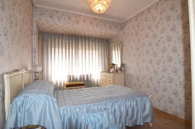 Urbis te ofrece un piso en venta en zona San Juan, Salamanca. — 28
