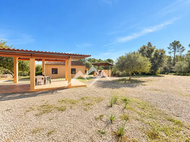 Finca rústica con CÉDULA DE HABITABILIDAD, licencia y final de obra. — 8