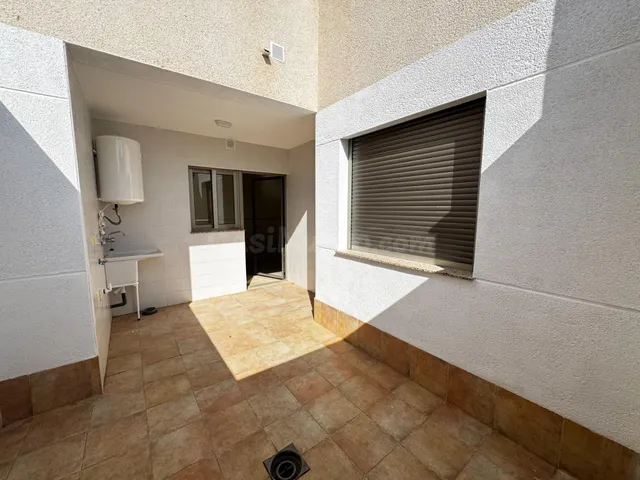 Viviendas y áticos de obra nueva sin honorarios al comprador - foto 4