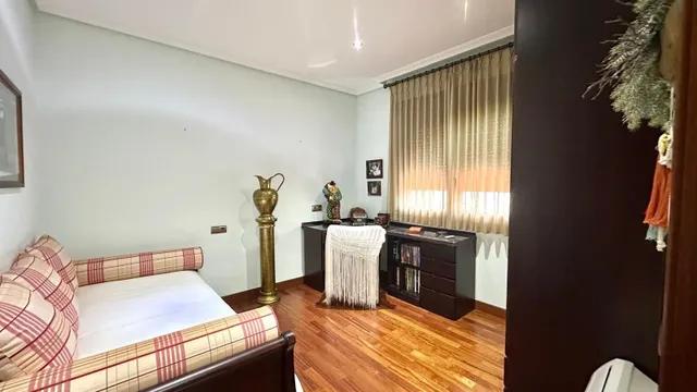 Casa 4 habitaciones 260m² en venta - La siesta — 45