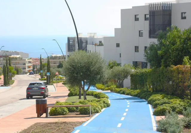 En venta: Espectacular ático de 2 dormitorios con jacuzzi privado y licencia de alquiler vacacional en Higuerón West, Costa del Sol — 50