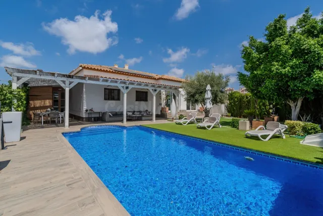 Villa 3 habitaciones 270m² en venta - La marina - foto 2