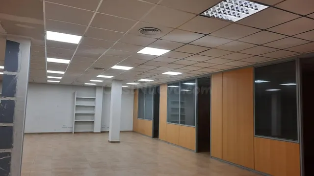ALQUILER GRAN LOCAL 548M2. EN LA FLOTA, ARREGLADO PARA ENTRAR — 4