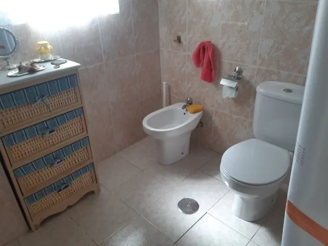 Casa vallada en la ciudad — 46
