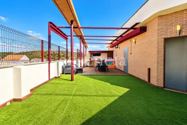 ATICO DUPLEX CON 81 METROS DE TERRAZA EN GANDIA Y COCHERA DE 18 M2 — 2