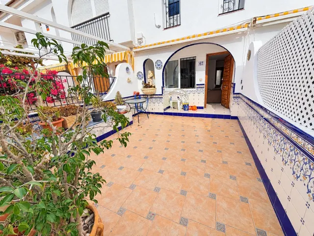 Dúplex / vivienda amplia con piscina y dos terrazas — 12