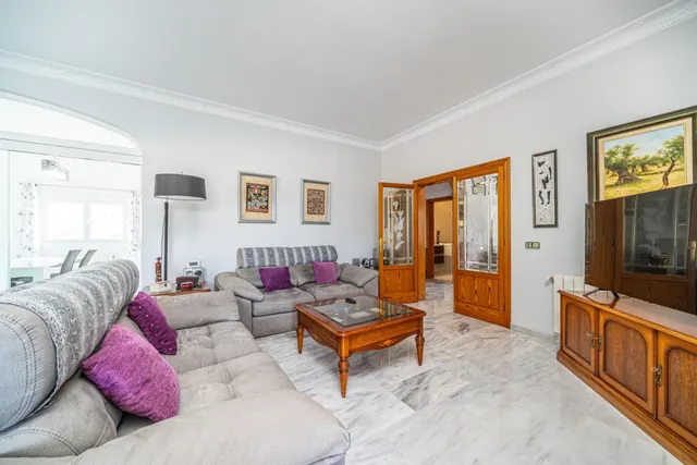Chalet urbano con piscina y jardín en Sa Cabaneta — 7