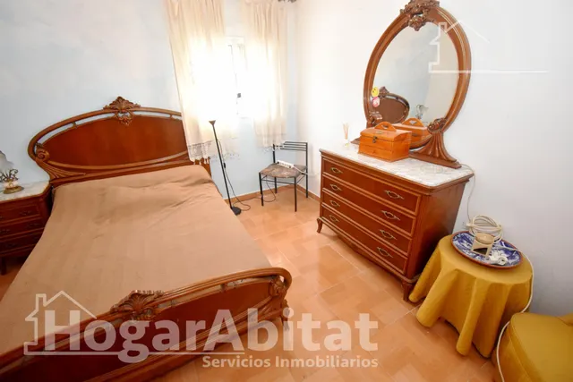 CHALET RÚSTICO CON PISCINA, TERRAZA Y PARKING — 26