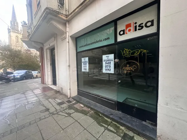 Se alquila amplio local en el centro de Santander