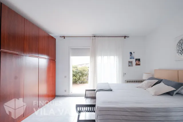 Casa con terraza, jardín y amplios espacios — 29