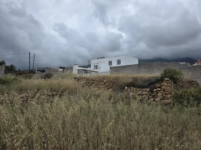 Terreno rústico de 380 m2 en Arafo, Tenerife | Excelente acc - foto 2