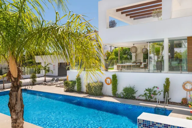 Villa de 4 dormitorios y 3 baños cerca de la playa. San Pedr - foto 4