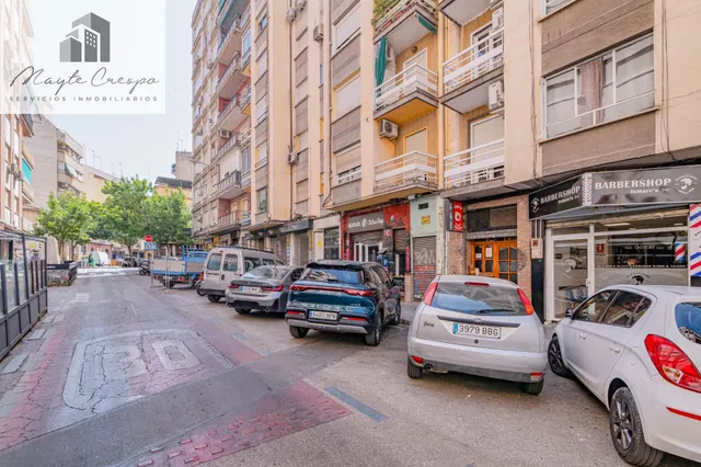 Local en Venta en la Calle Sol — 21