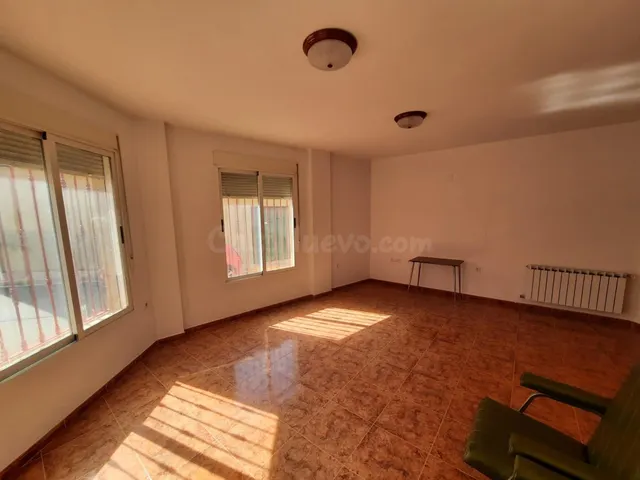VIVIENDA EN PLANTA BAJA — 4